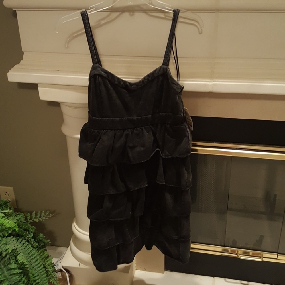 GREY RUFFLE DRESS!